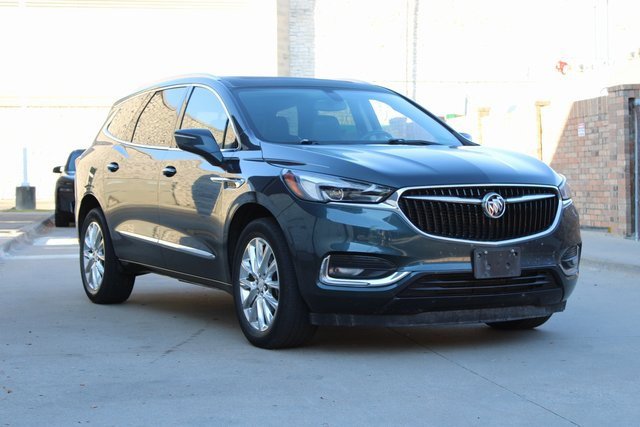 2020 Buick Enclave Essence photo 2