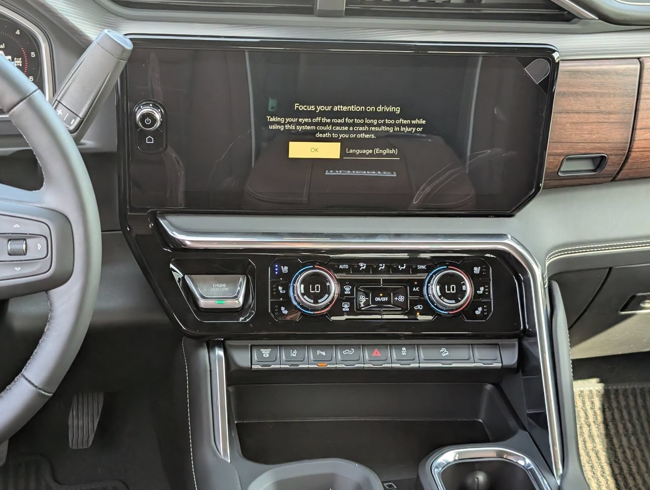 2026 GMC Sierra 2500HD Denali Ultimate - Photo 11