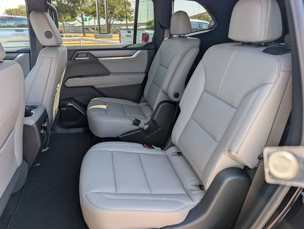 New 2027 Ebony Twilight Metallic GMC Elevation image 20