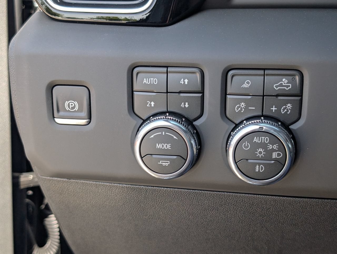 2026 GMC Sierra 2500HD Denali Ultimate - Photo 17
