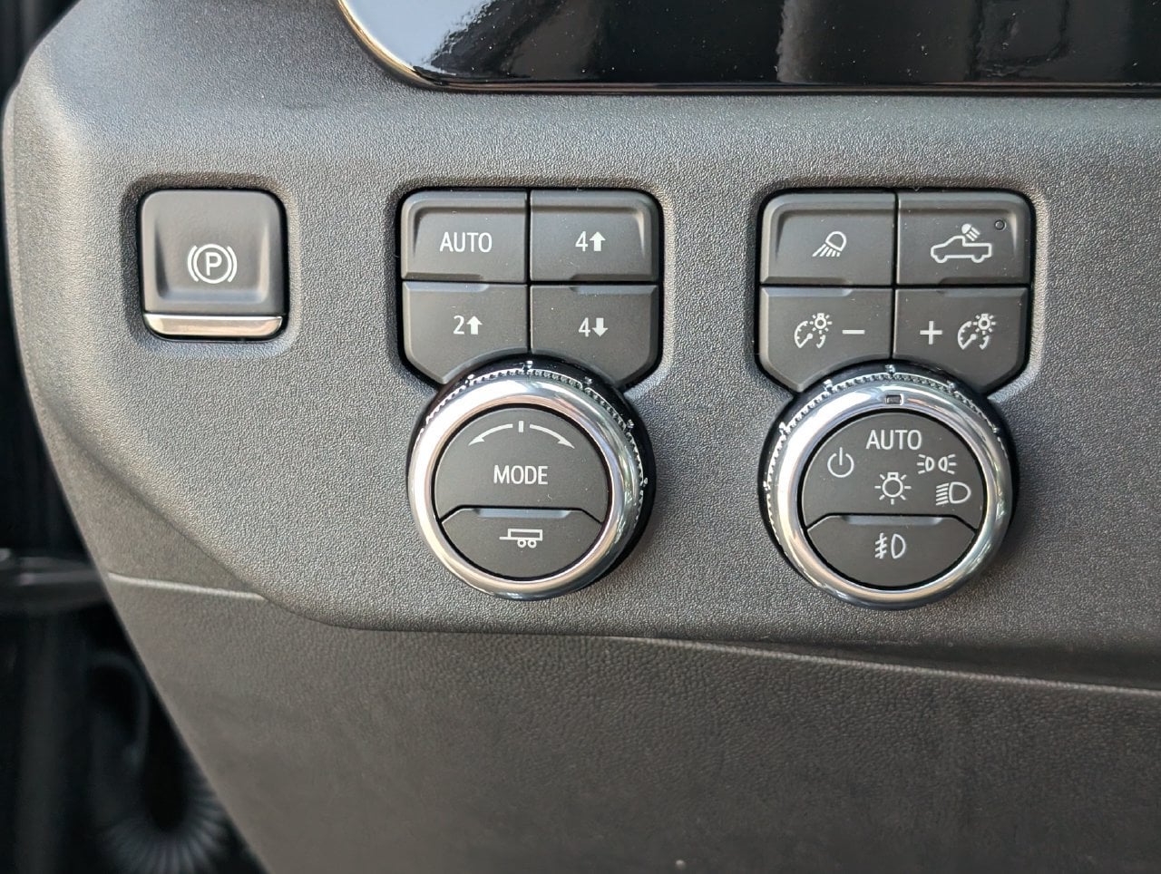 2026 GMC Sierra 1500 SLT - Photo 19