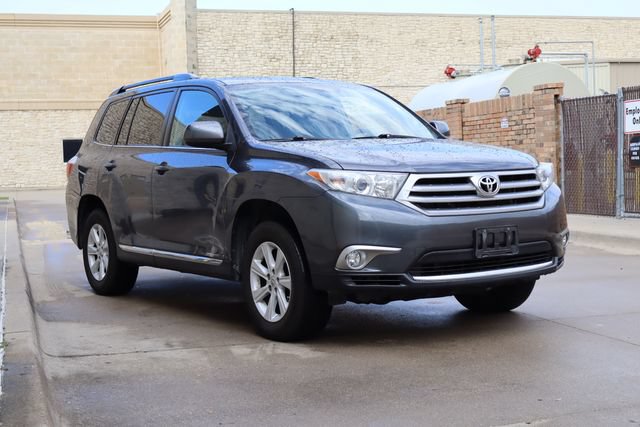 Used 2013 Toyota Highlander  with VIN 5TDBK3EH5DS273442 for sale in Mckinney, TX