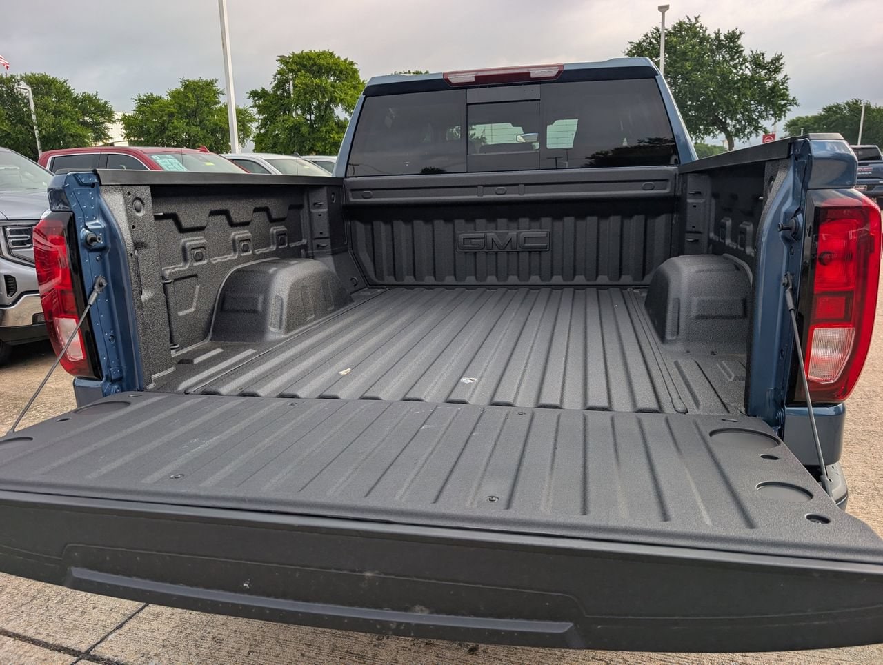 2026 GMC Sierra 1500 Elevation - Photo 7
