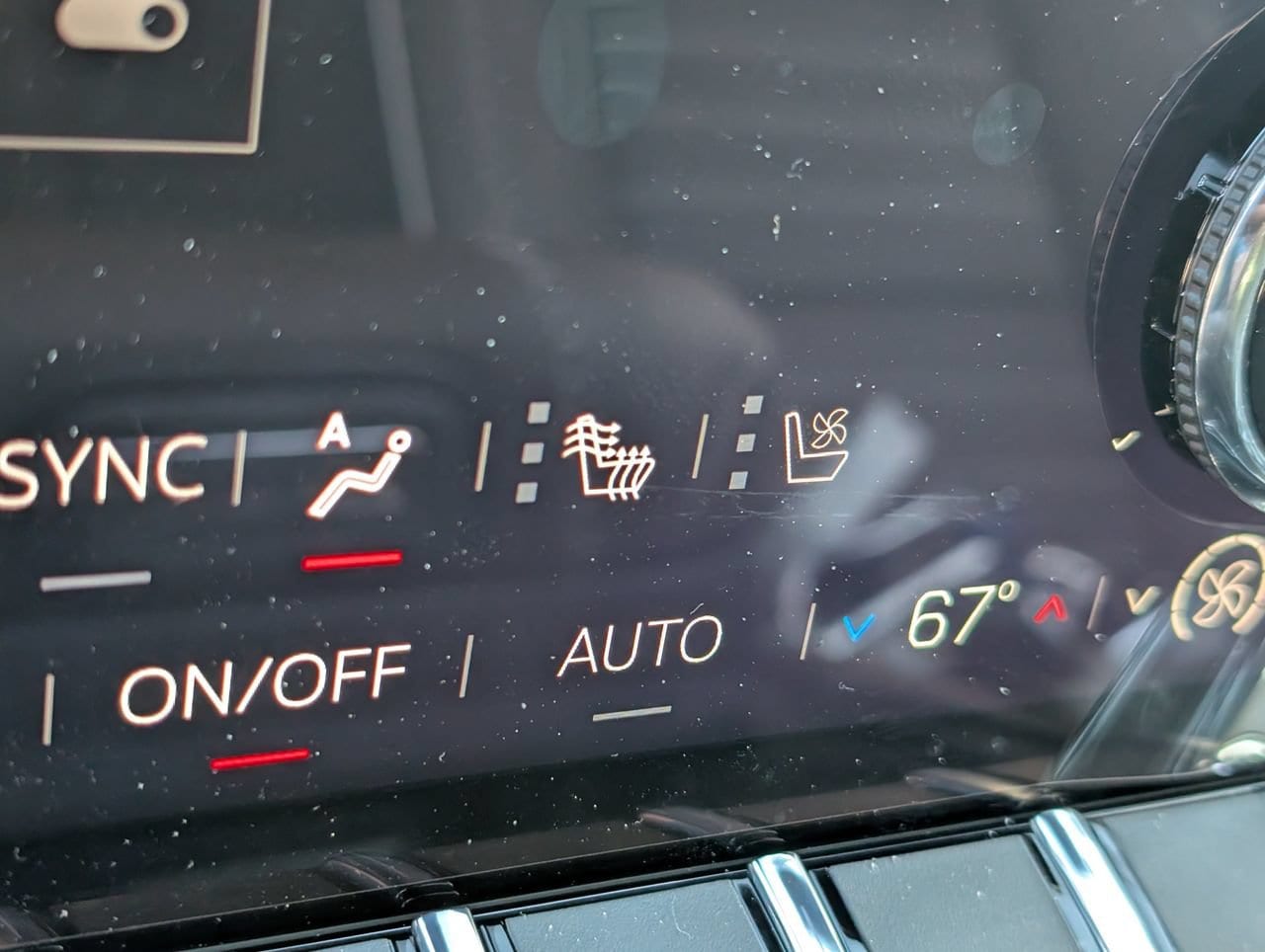 2026 GMC Yukon XL Denali Ultimate - Photo 13