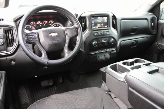 2021 Chevrolet Silverado 1500 Custom photo 2