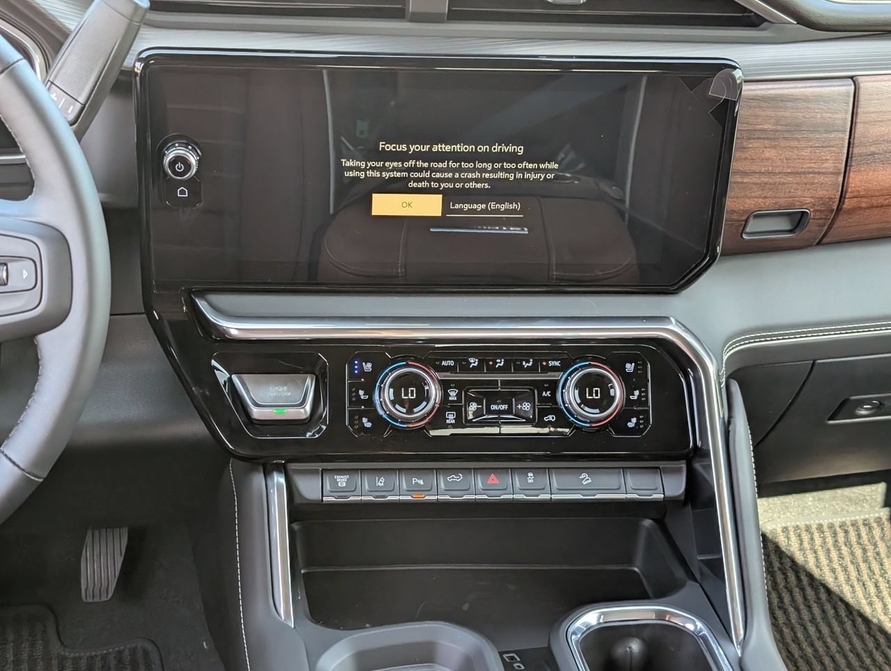 2026 GMC Sierra 2500HD Denali Ultimate - Photo 11