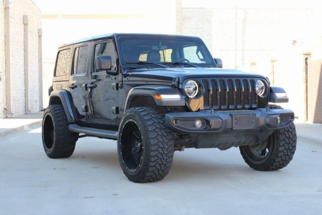 Used 2020 Jeep Wrangler Unlimited Sahara Altitude 4x4 SUV