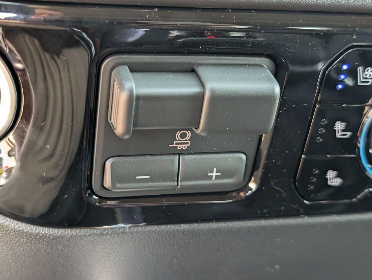 2026 GMC Sierra 1500 SLT - Photo 14
