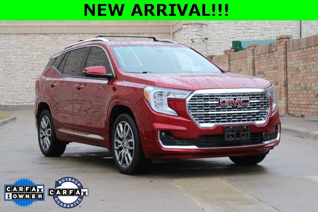 2024 GMC Terrain Denali's photo