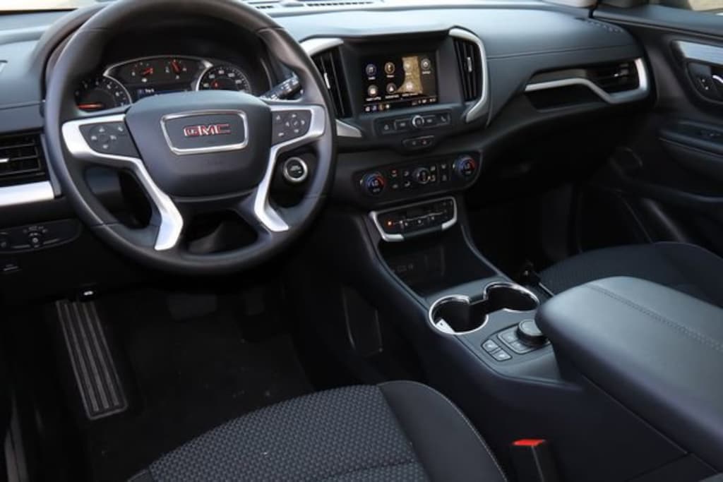 Used 2024 GMC Terrain SLE SUV