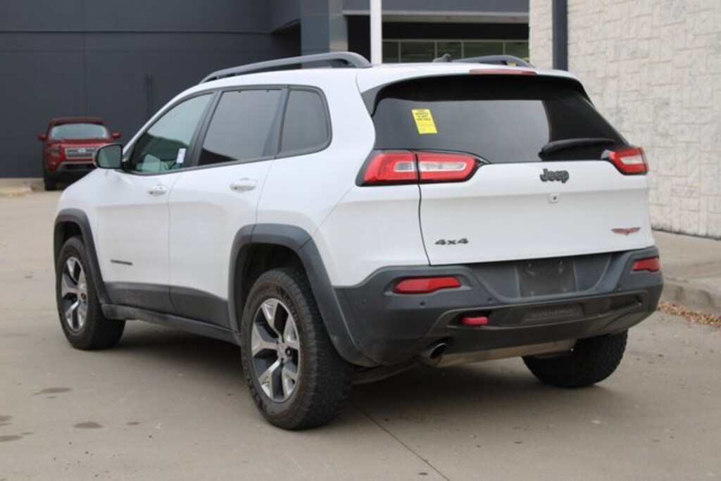Used 2015 Jeep Cherokee Trailhawk SUV