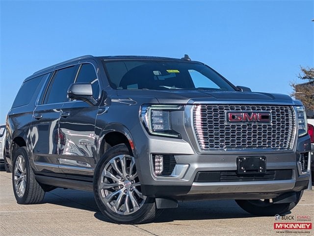 2021 GMC Yukon XL Denali's photo