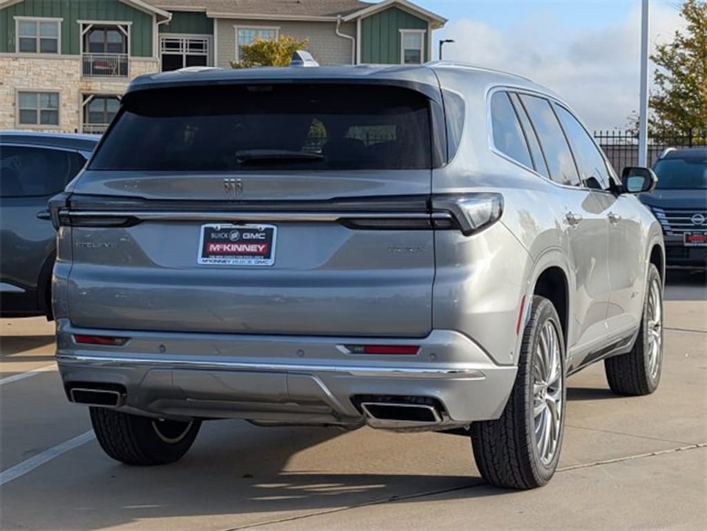 New 2026 Buick Enclave Avenir SUV