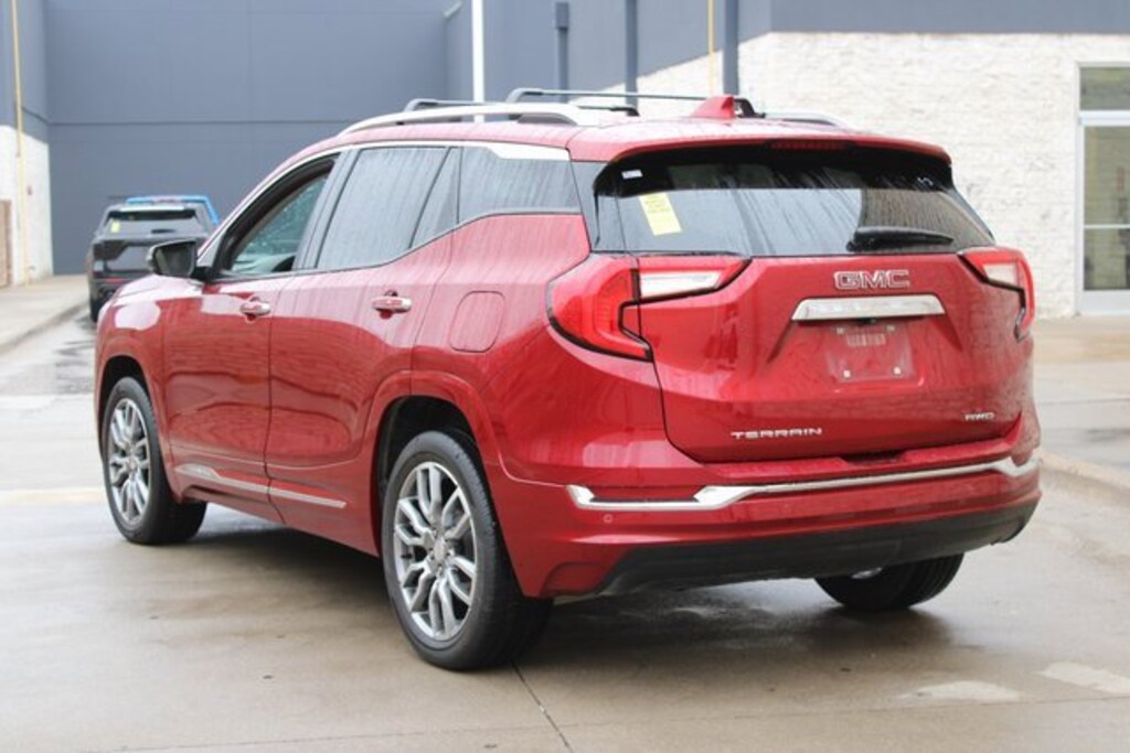 Used 2024 GMC Terrain Denali SUV