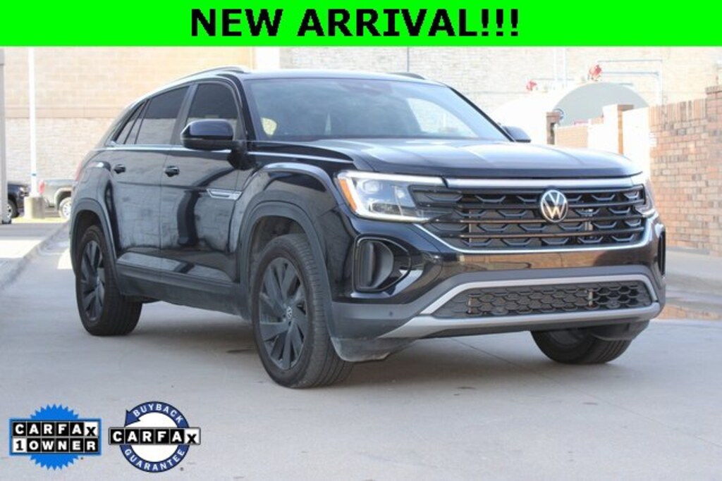 Used 2025 Volkswagen Atlas Cross Sport 2.0T SE w/ Technology SUV