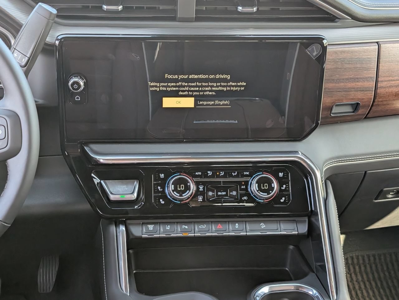 2026 GMC Sierra 2500HD Denali Ultimate - Photo 10
