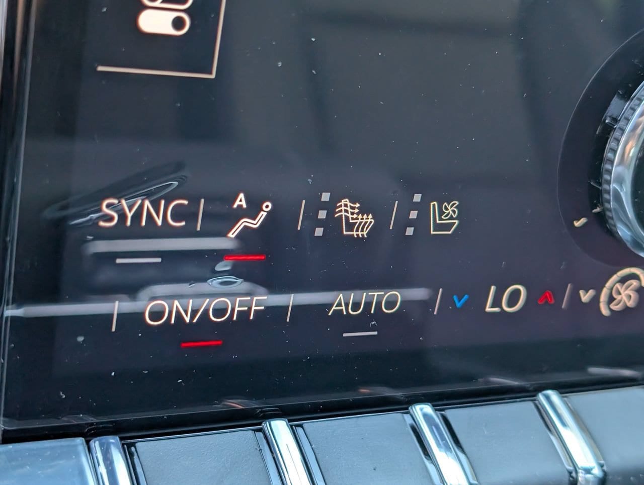 2026 GMC Yukon XL Denali - Photo 14