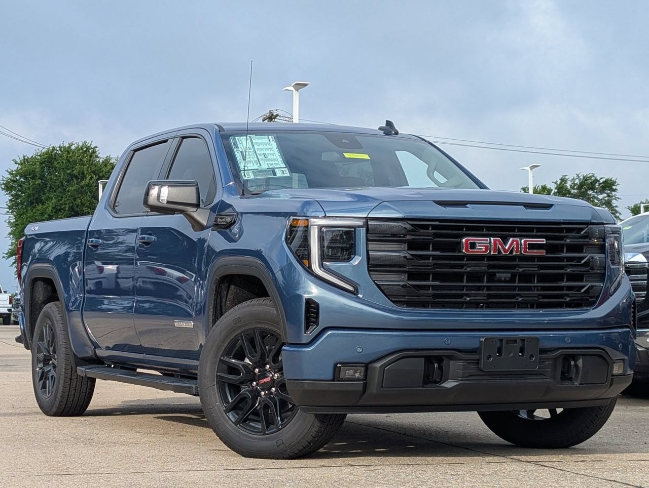 2026 GMC Sierra 1500 Elevation - Photo 2
