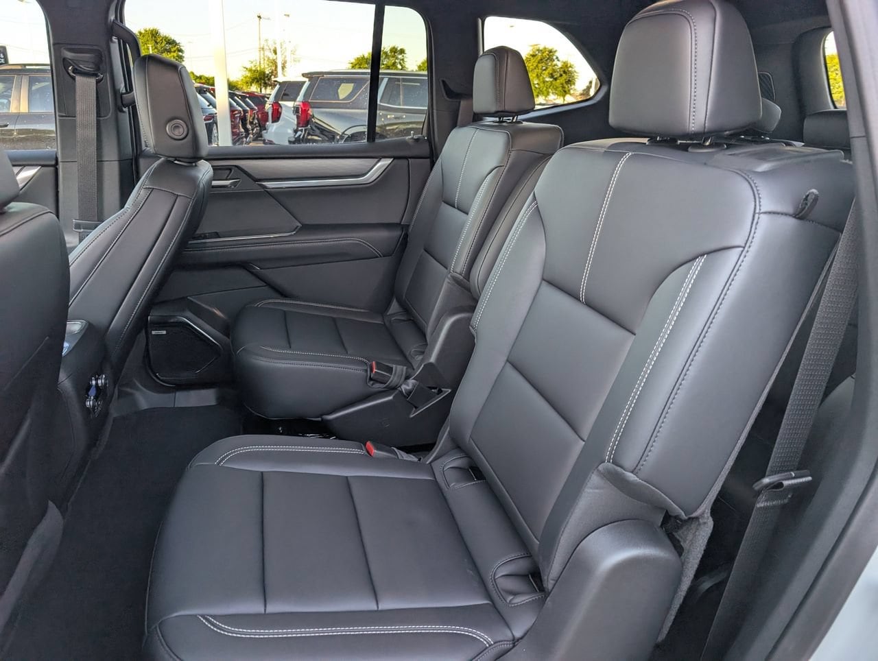 2026 GMC Acadia Elevation - Photo 20