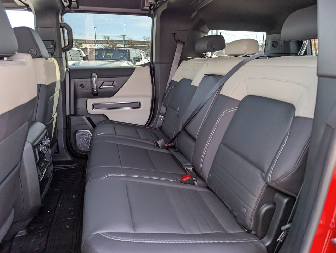 2026 GMC HUMMER EV 2X - Photo 19