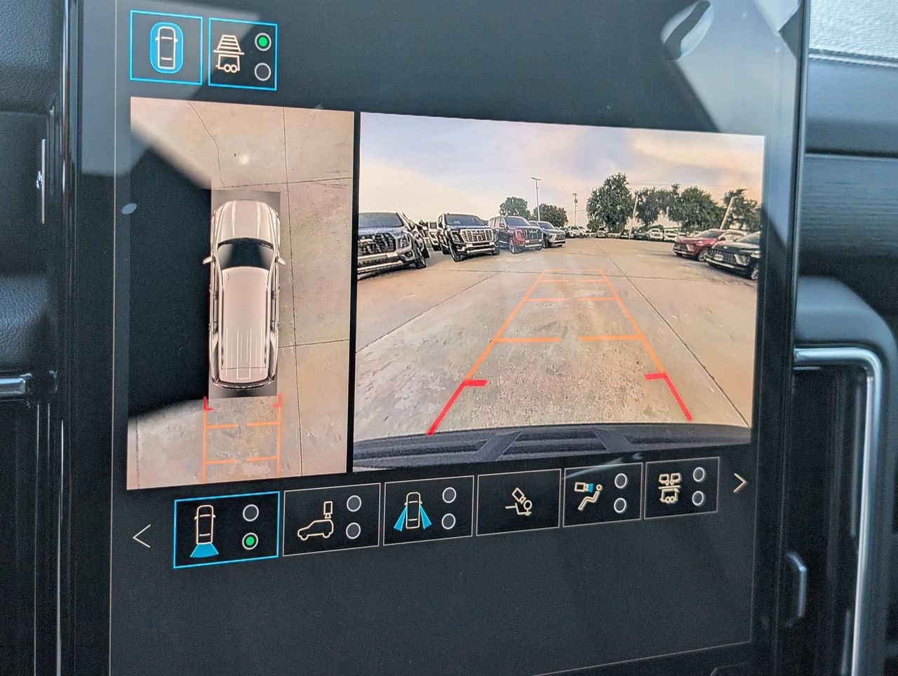 2026 GMC Yukon XL Denali - Photo 12