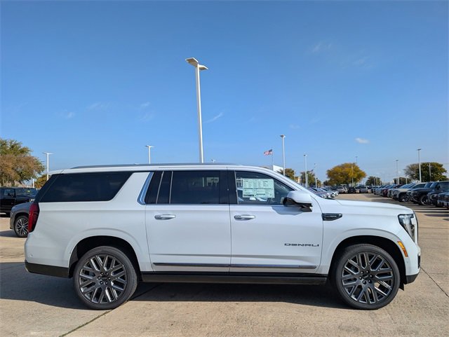 2026 Gmc Yukon XL Denali Ultimate photo 2