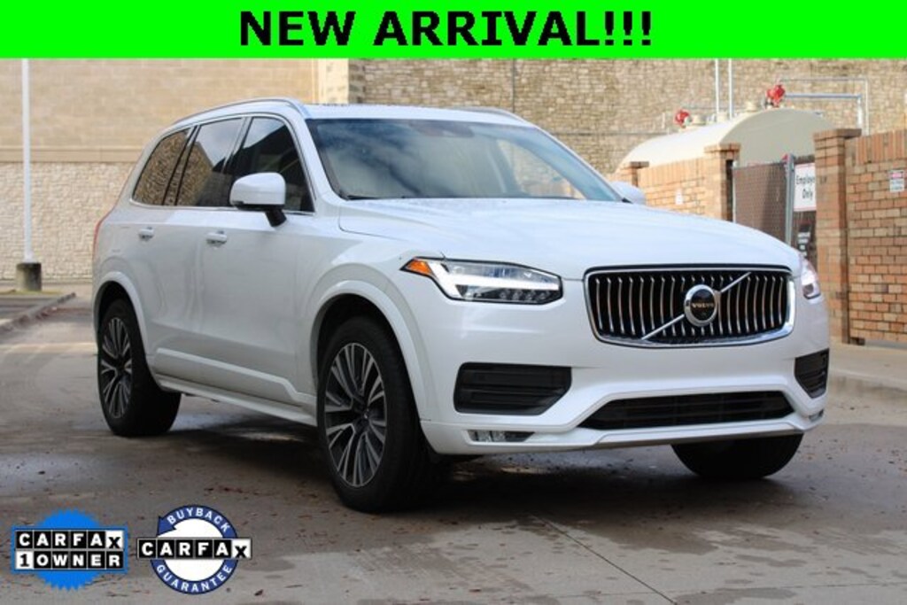Used 2022 Volvo XC90 Momentum SUV