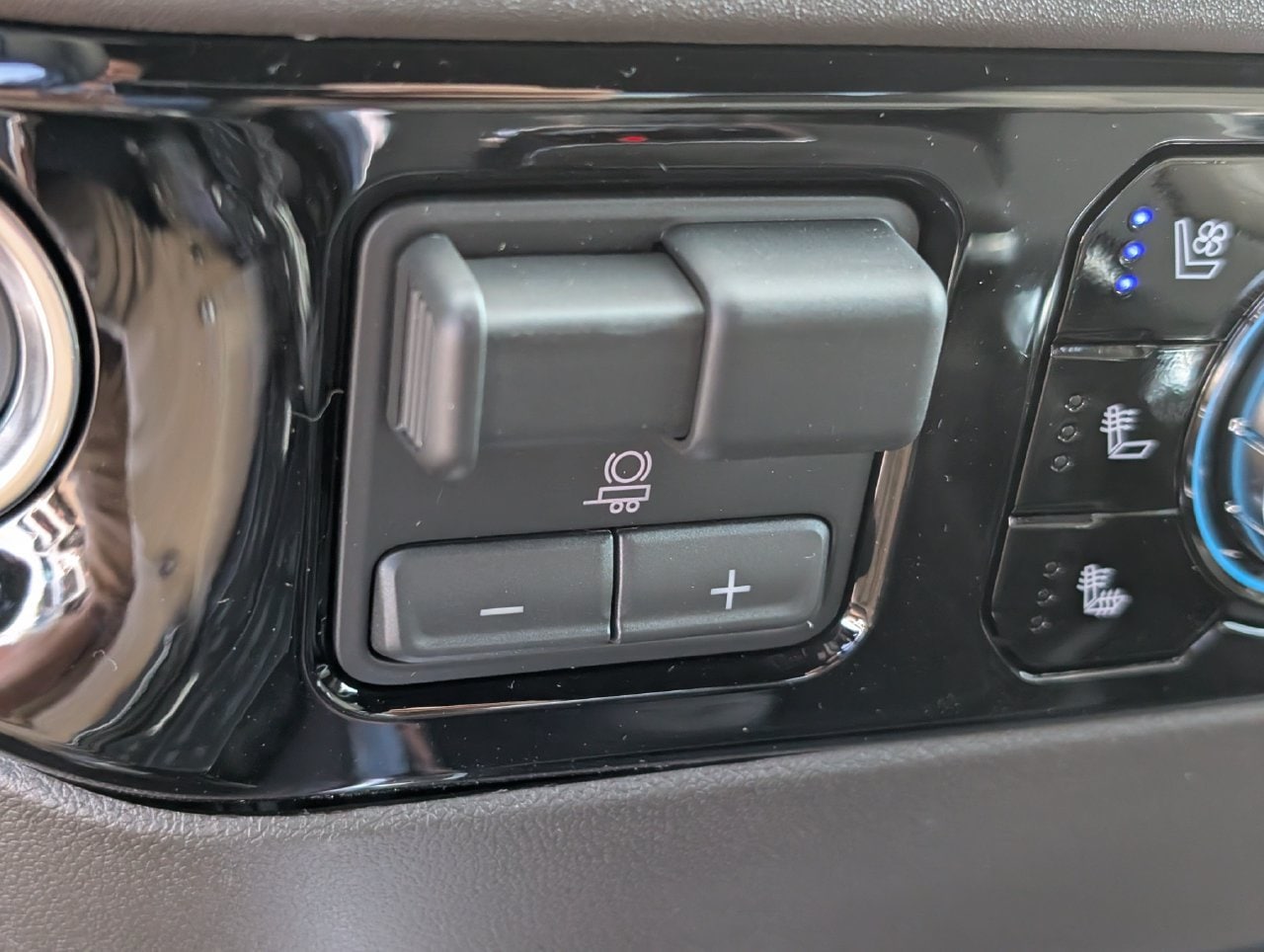 2026 GMC Sierra 1500 SLT - Photo 15