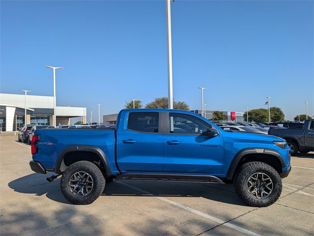 2023 Chevrolet Colorado ZR2 photo 3
