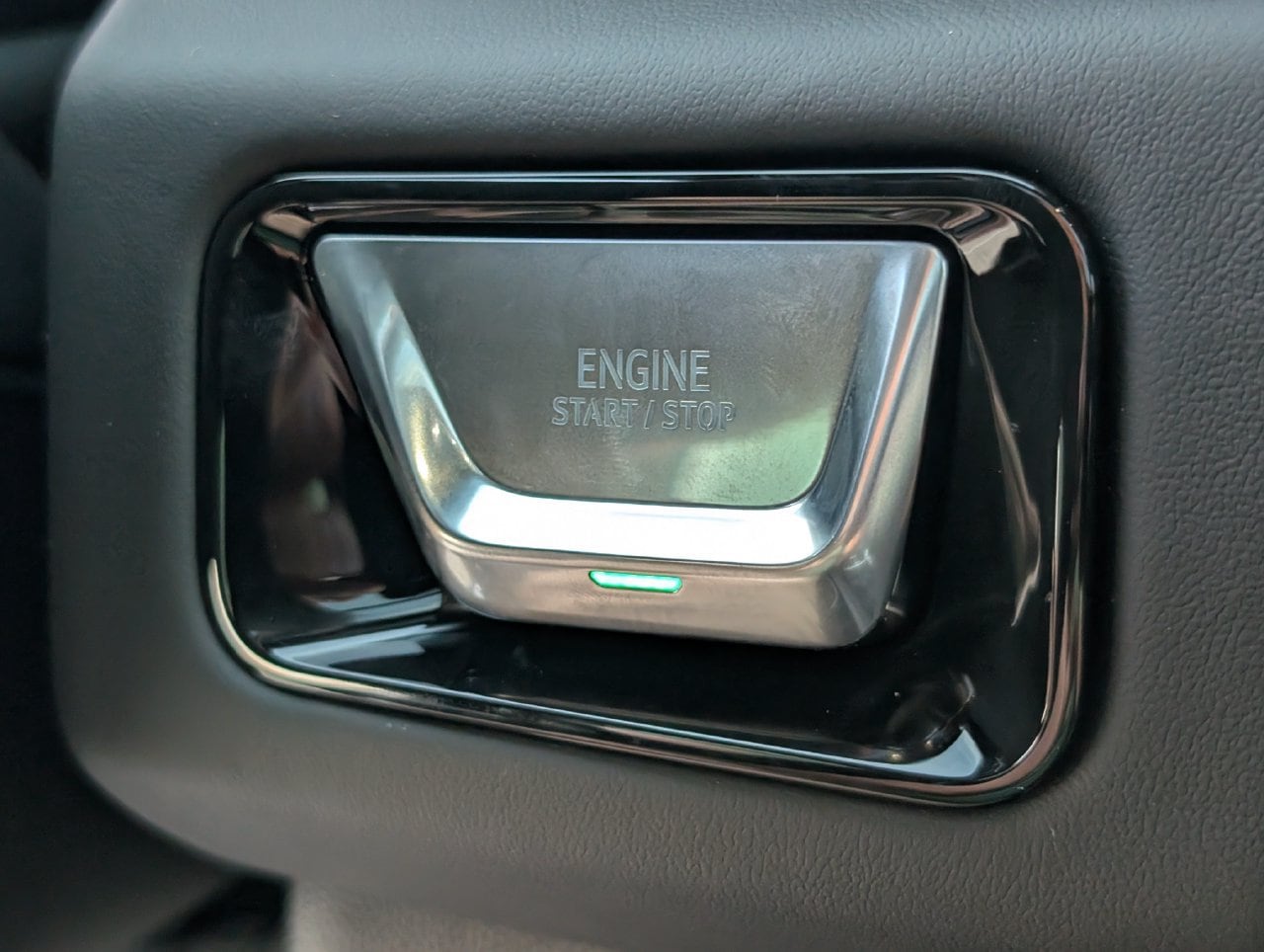2026 GMC Yukon XL AT4 Ultimate - Photo 15