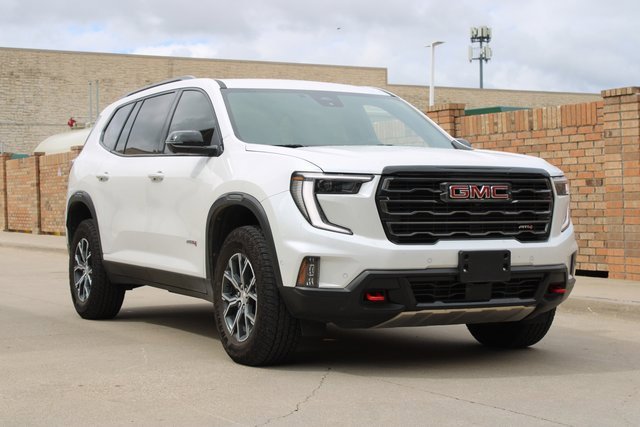 2024 Gmc Acadia AT4 photo 2