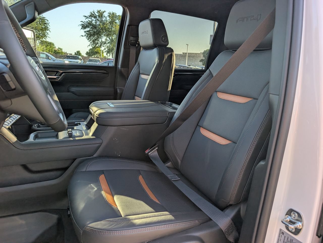 2026 GMC Sierra 2500HD AT4 - Photo 18