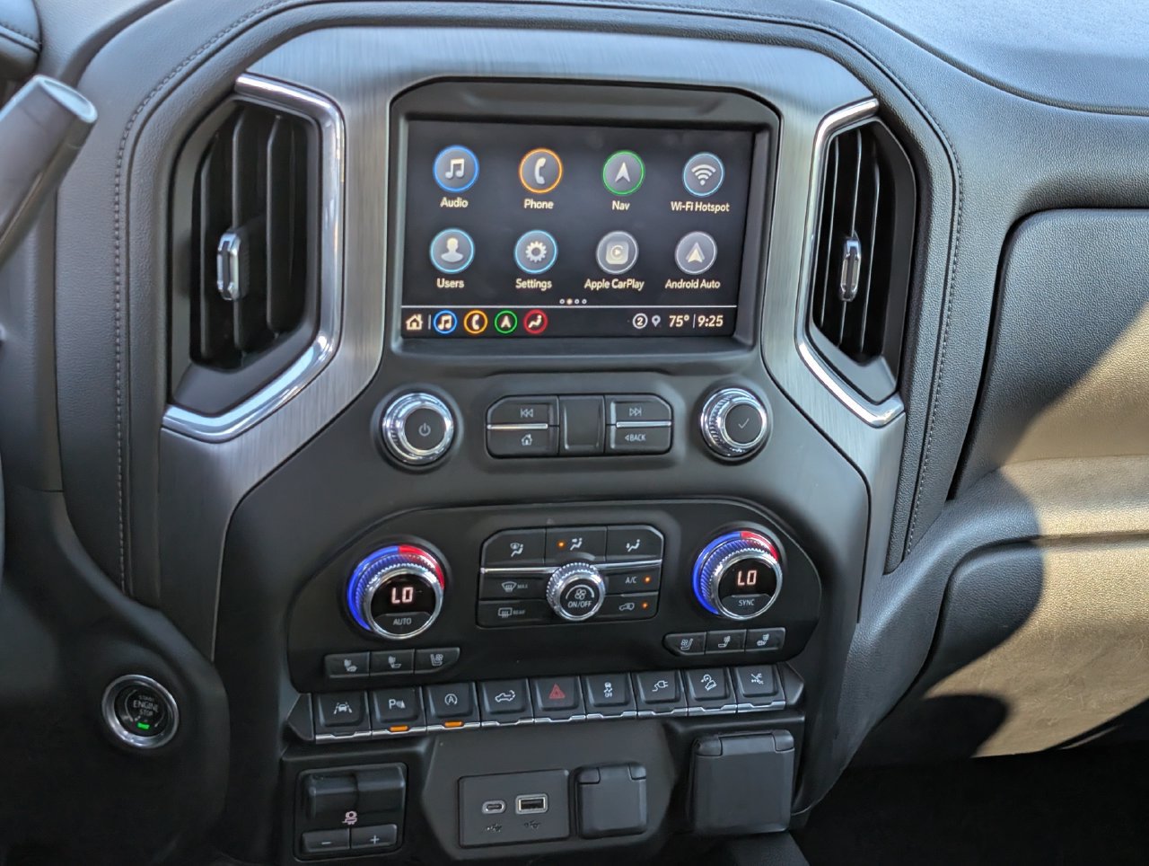 Used 2021 White Frost Tricoat GMC Denali image 12
