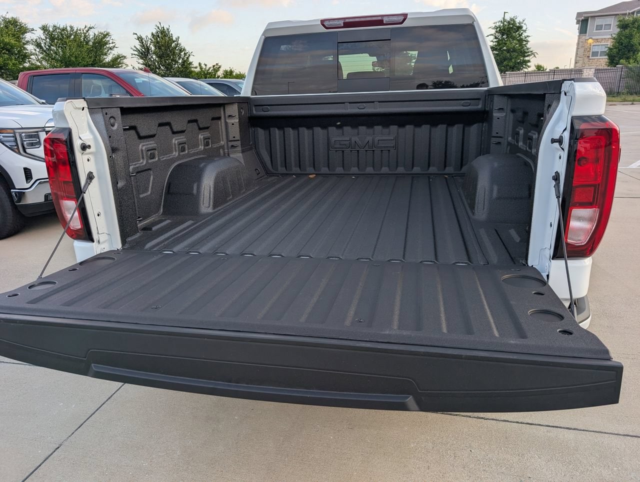 2026 GMC Sierra 1500 Elevation - Photo 7
