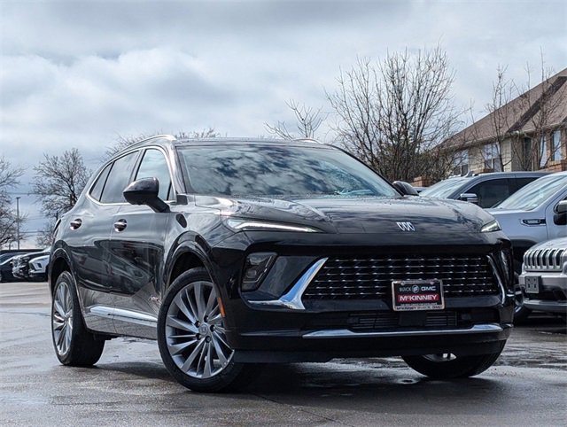 2025 Buick Envision Avenir photo 2