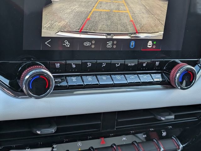 2026 GMC Canyon AT4X - Photo 11