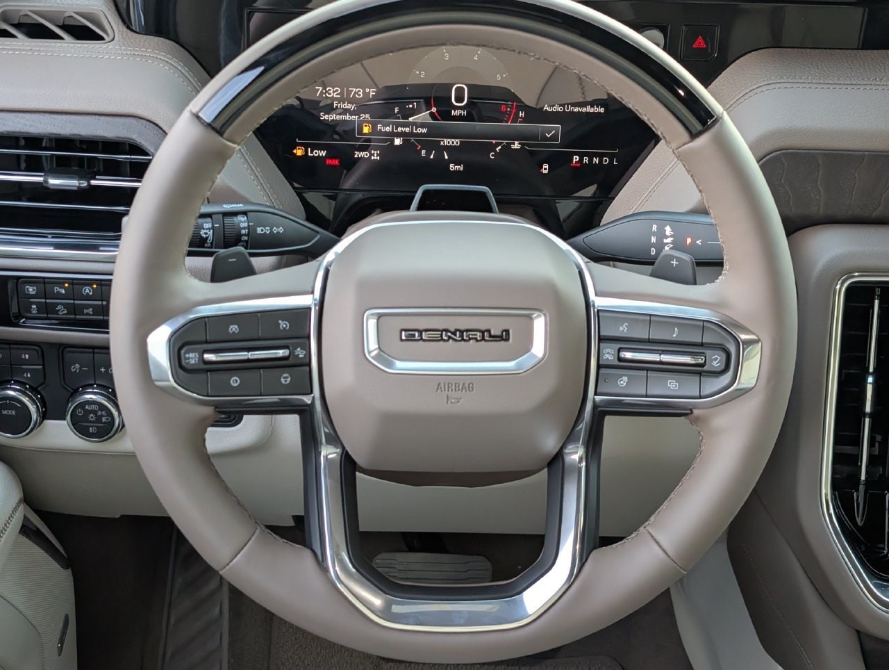 2027 GMC Yukon Denali - Photo 10