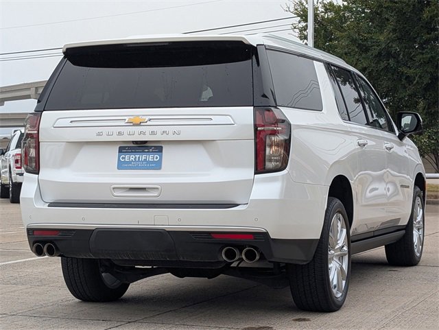 2023 Chevrolet Suburban High Country photo 4