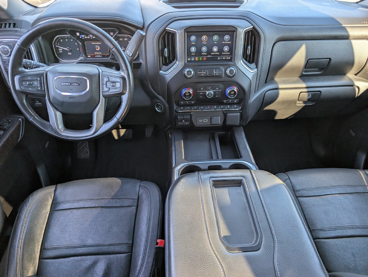 Used 2021 White Frost Tricoat GMC Denali image 9