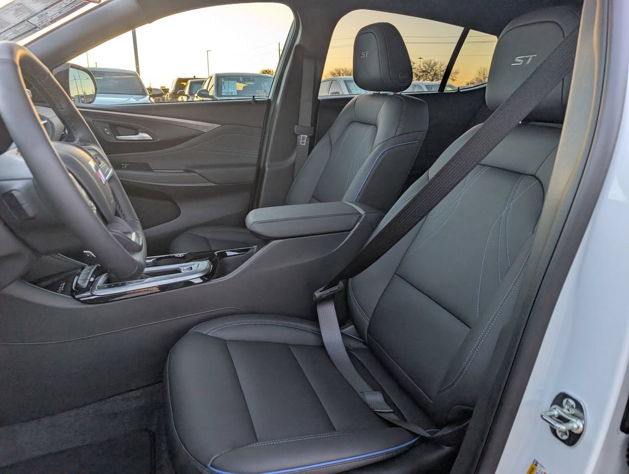 2026 Buick Envista Sport Touring - Photo 18