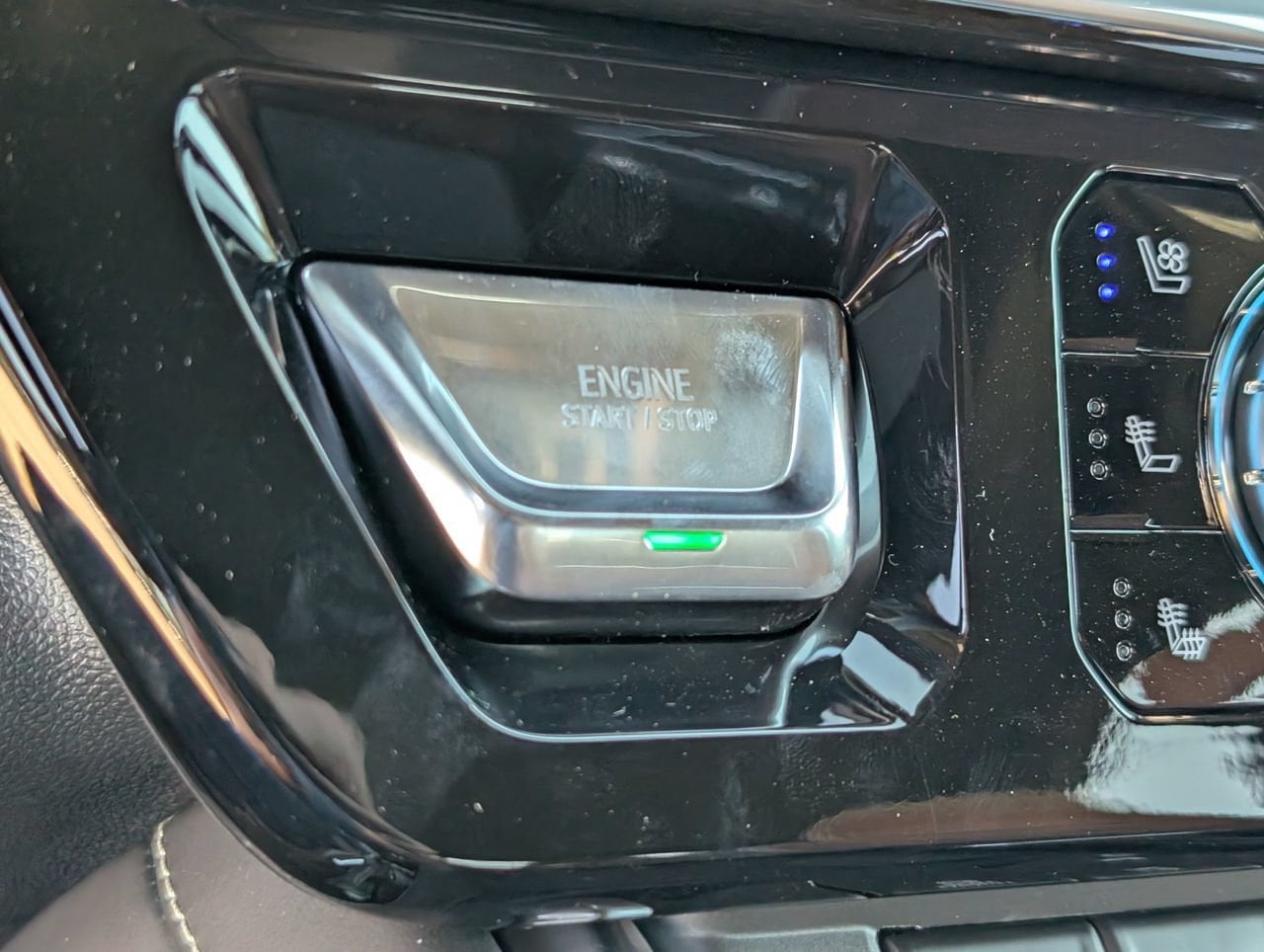 2026 GMC Sierra 2500HD Denali Ultimate - Photo 15