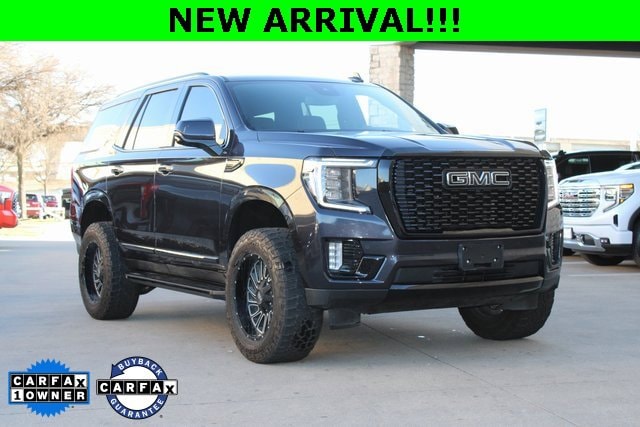 2024 GMC Yukon SLT's photo