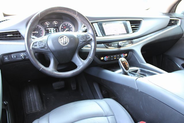 2019 Buick Enclave Essence photo 2