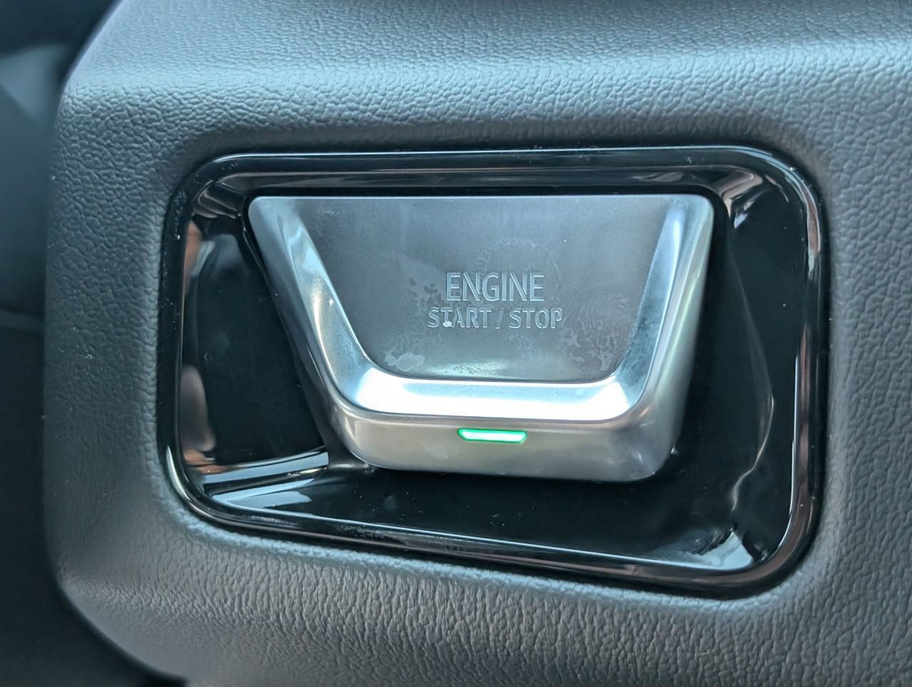 2026 GMC Yukon XL Denali - Photo 15