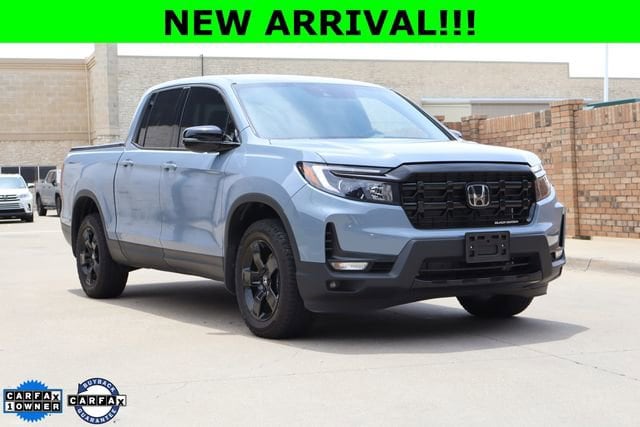 2025 Honda Ridgeline Black Edition's photo