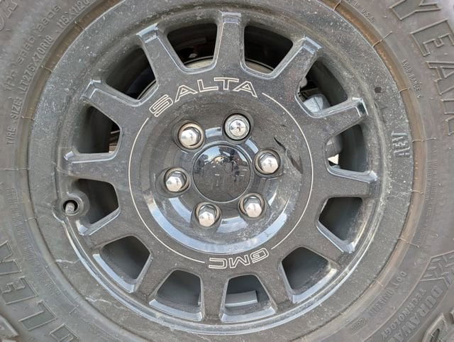 2026 GMC Sierra 1500 AT4X - Photo 6