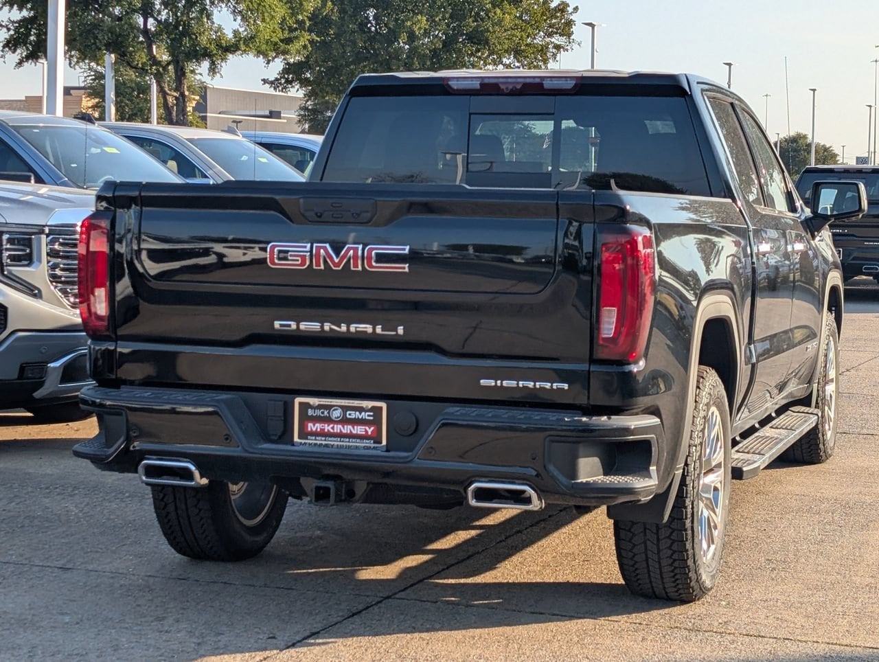 2026 GMC Sierra 1500 Denali - Photo 4