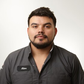 Staff member Alex Torrez from ID_1b98f9717103
