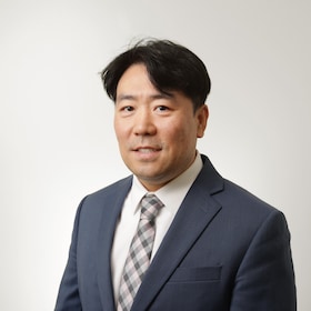 Staff member Jason Moon from ID_872a87552b08