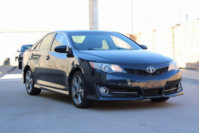 Used 2014 Toyota Camry SE with VIN 4T1BK1FK9EU542100 for sale in Mckinney, TX